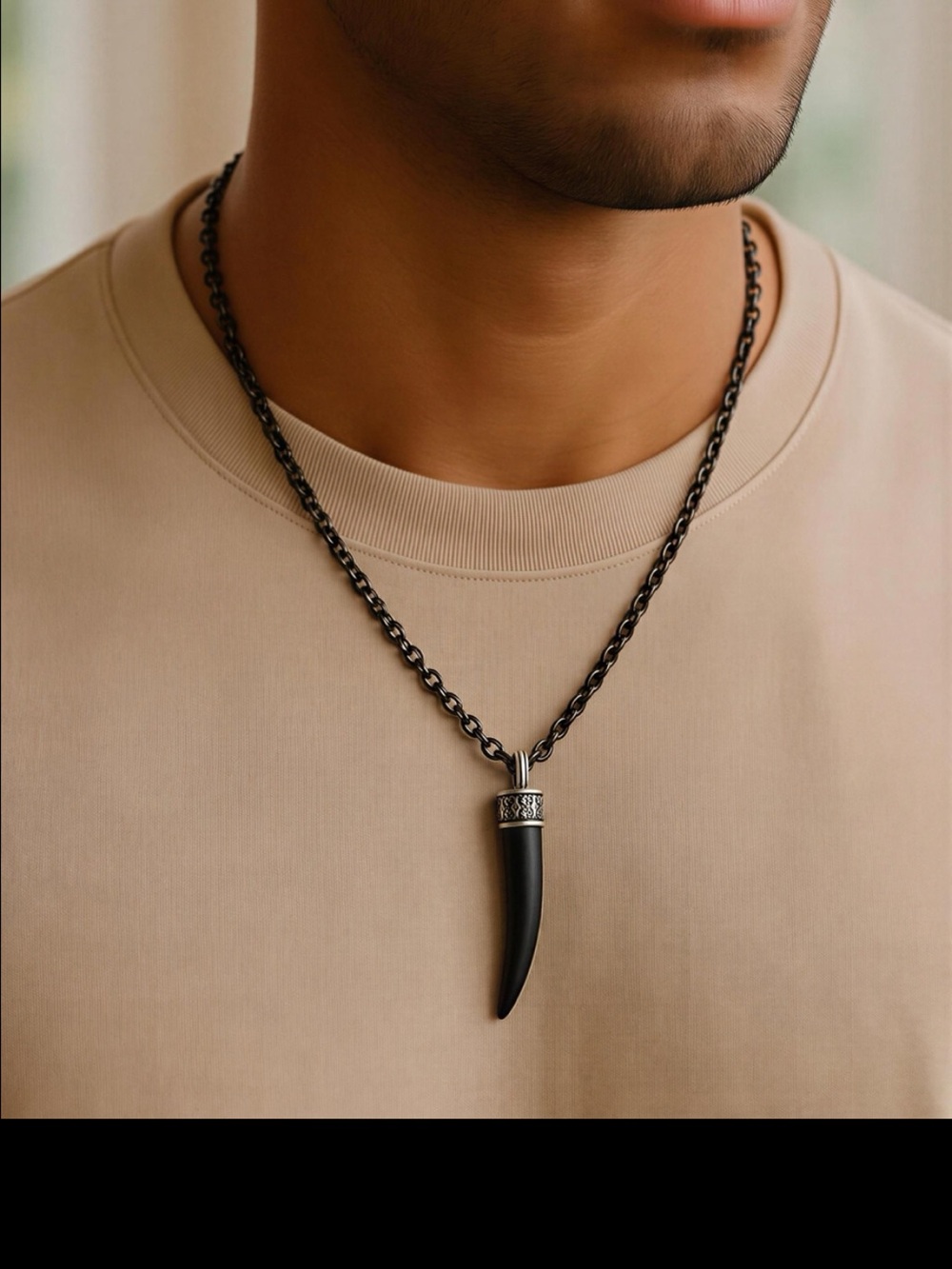 Fashion Nova Black Horn Pendant Necklace with Black Chain